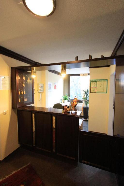 Center Hotel 居特斯洛 外观 照片